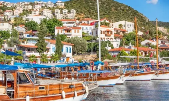 kas-harbor-antalya-555x333