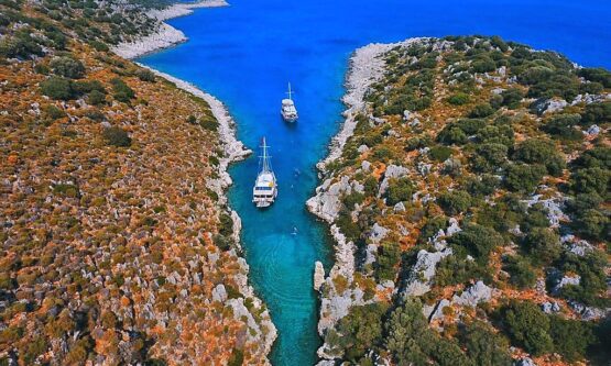 yaglica-bay-kas-fethiye-yacht-555x333