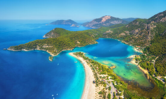 blue-lagoon-in-oludeniz-1-555x333